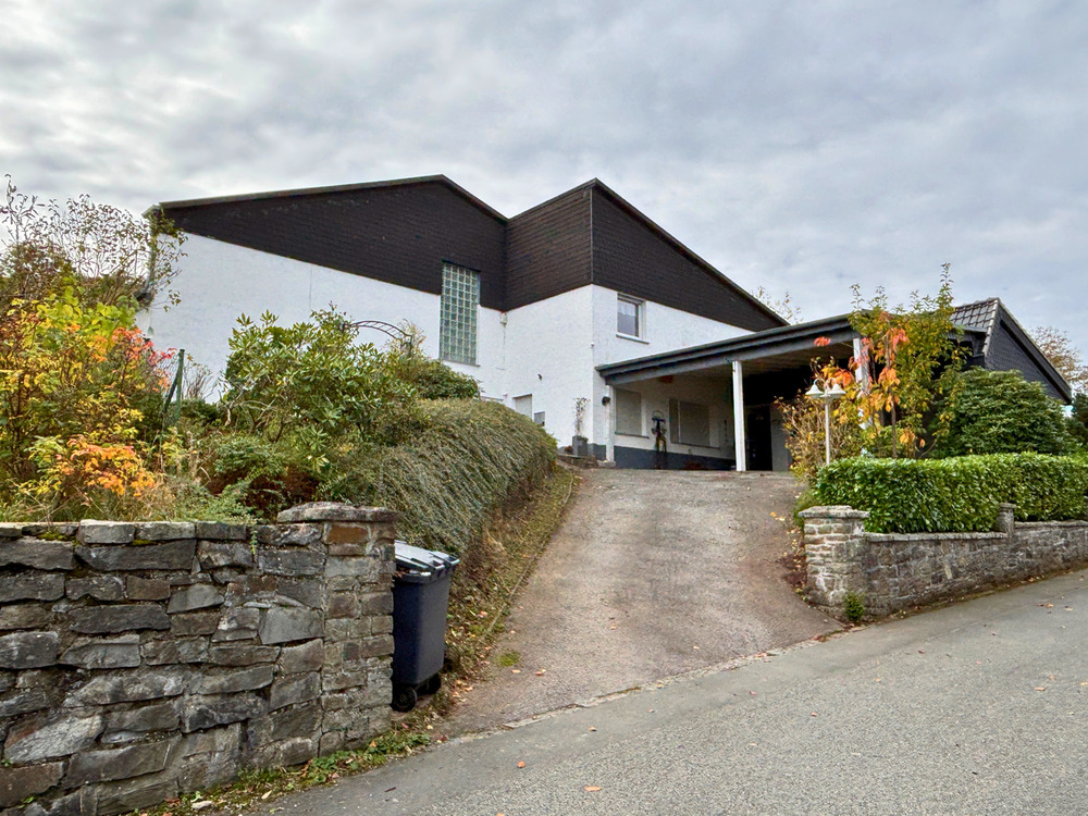 Thumbnail-Großzügiges Einfamilienhaus in idyllischer Waldrandlage von Ihmert