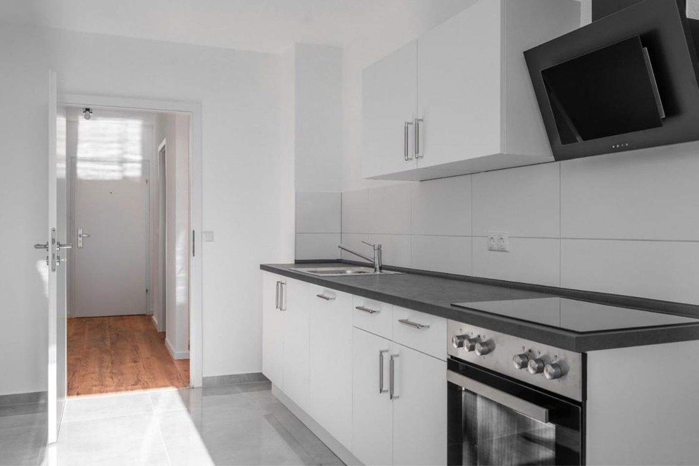 Thumbnail-* 2-Zimmer Wohnung in Hanau | renoviert, leerstehend, von privat *