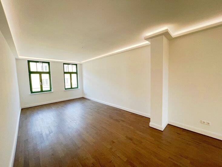 Thumbnail-Schickes Nest mit Balkon! + Parkett + Fußbodenheizung + tolles Bad + LED-Licht + Übernahme EBK mgl.