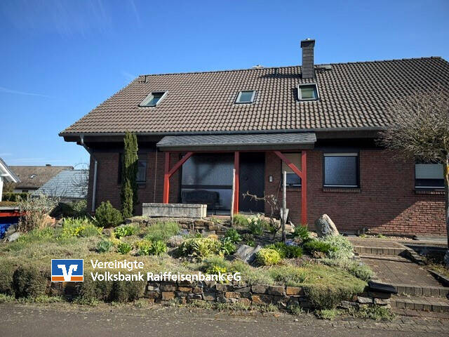 Thumbnail-1-2 Familienhaus mit Wintergarten