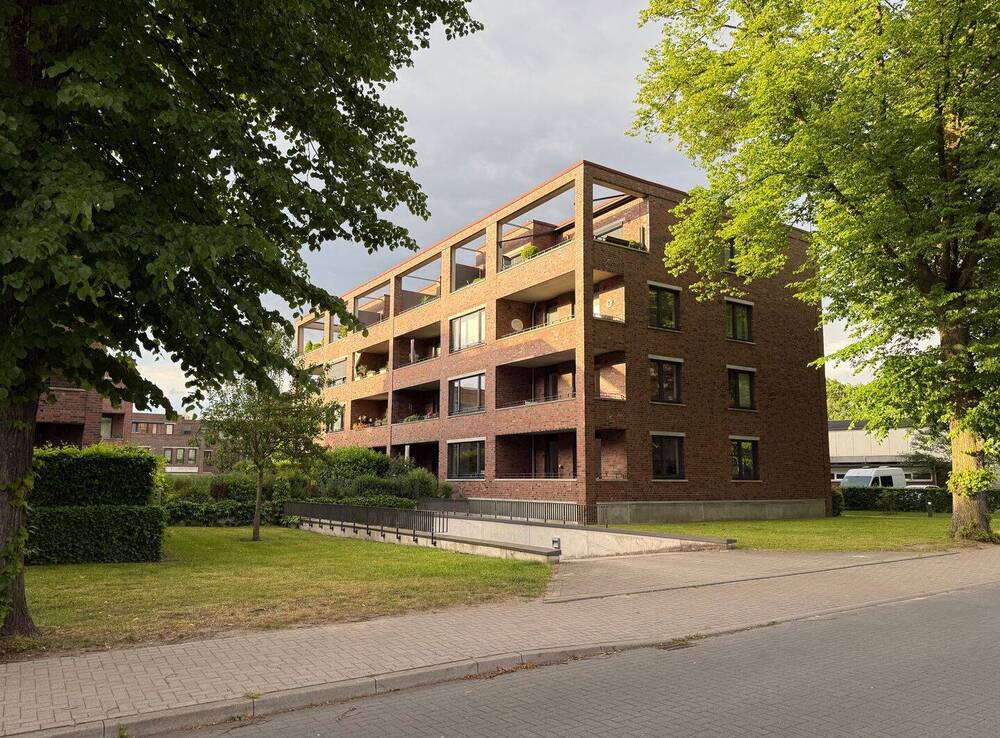 Thumbnail-PROVISIONSFREI Dachgeschosswohnung im Herzen Halstenbeks, große Loggia, Aufzug, Tiefgarage