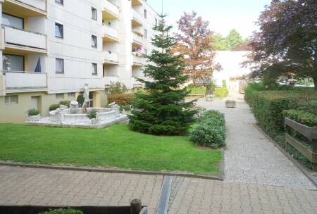 Thumbnail-Helle Eigentumswohnung mit Balkon und eigenem Stellplatz.