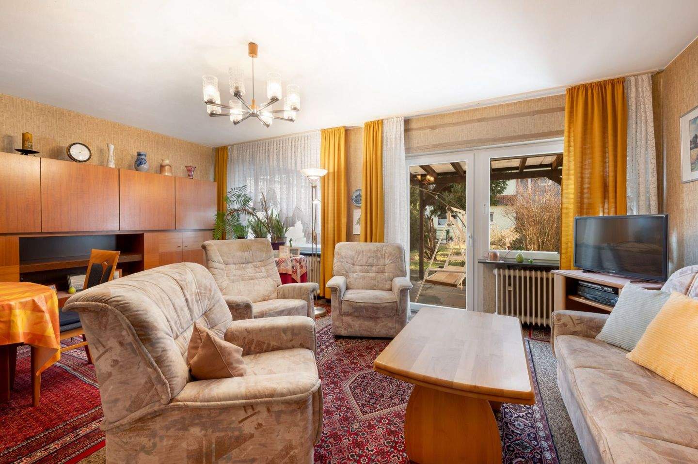 Thumbnail-RESERVIERT: Hattersheim: Reihenmittelhaus mit Garten, Garage und Gestaltungsspielraum