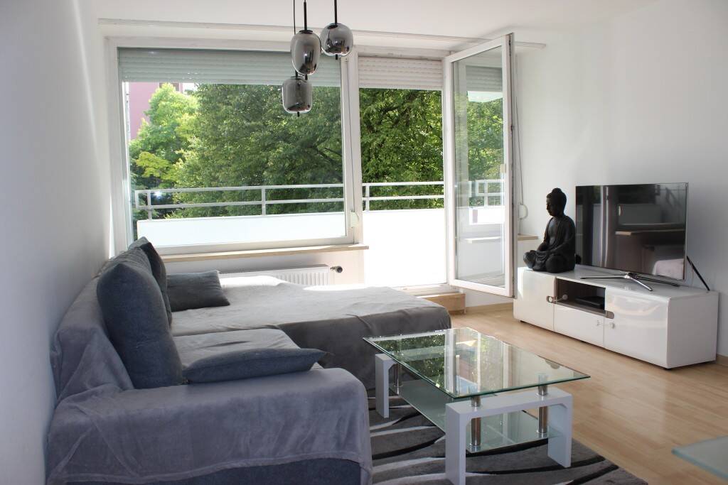 Thumbnail-Schöne, ruhige 2-Zimmer Wohnung, Südbalkon mit Blick ins Grüne