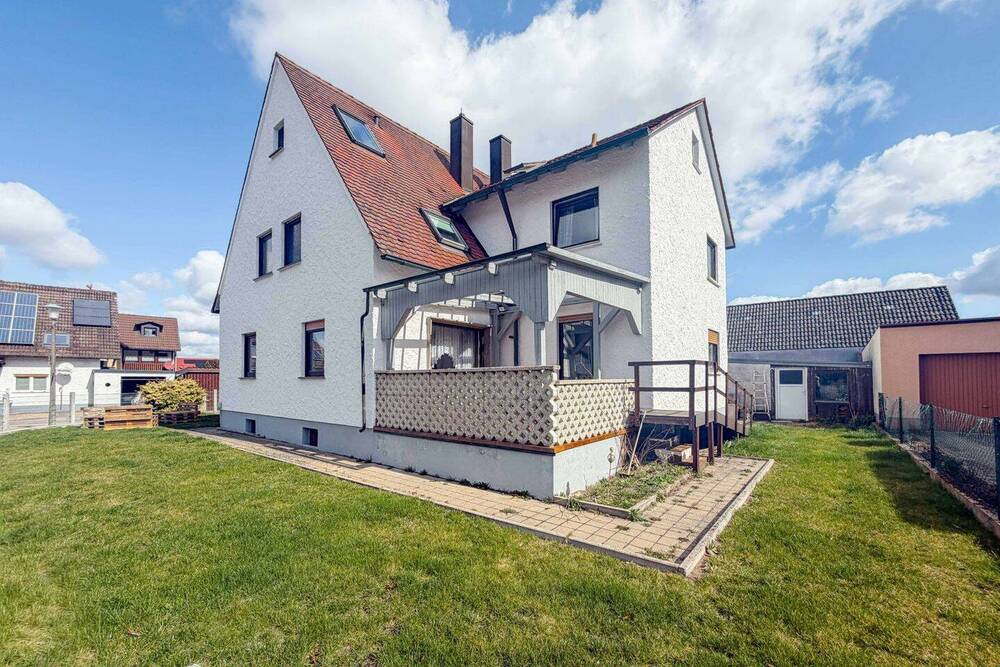 Thumbnail-Freistehendes Dreifamilienhaus - Garten, barrierefreiem Erdgeschoss und voller Bezugsfreiheit!
