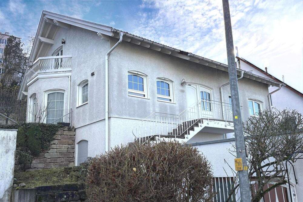 Thumbnail-Familienglück in Bestlage: Einfamilienhaus mit traumhaftem Garten und Einliegerwohnung