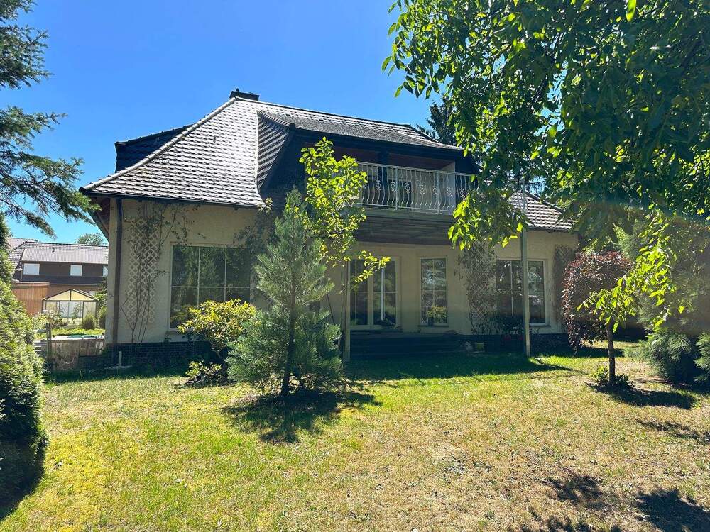 Thumbnail-Einfamilienhaus mit großem Grundstück, einzigartigem Seeblick und optionalem Bootshaus