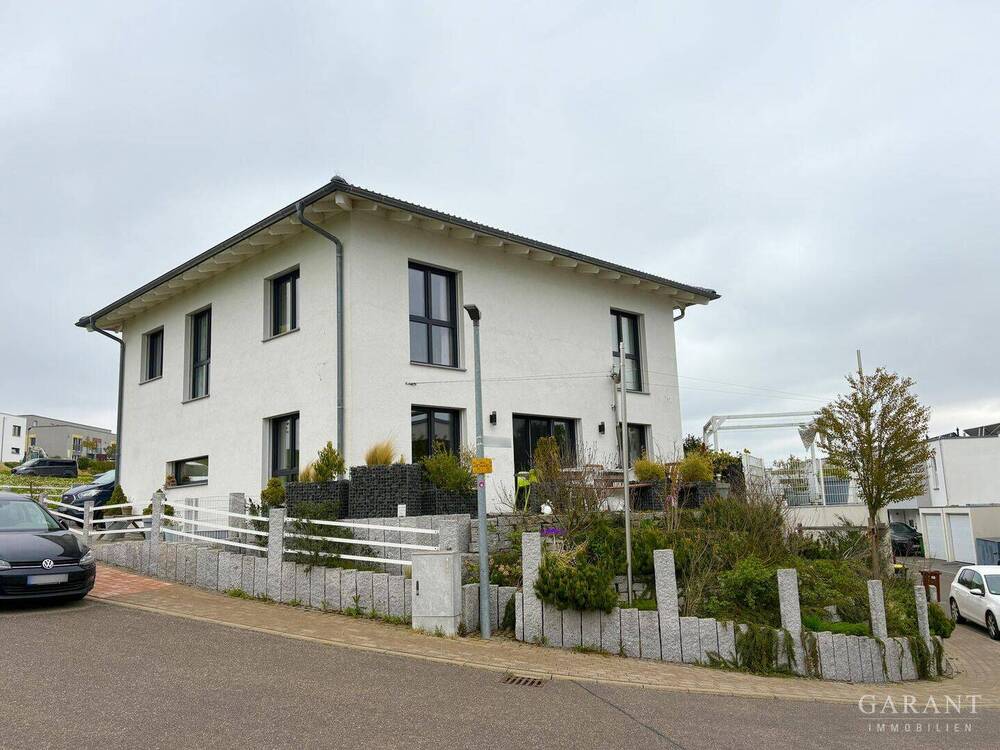 Thumbnail-Repräsentatives Einfamilienhaus mit großem Garten *auf 3 Jahre*