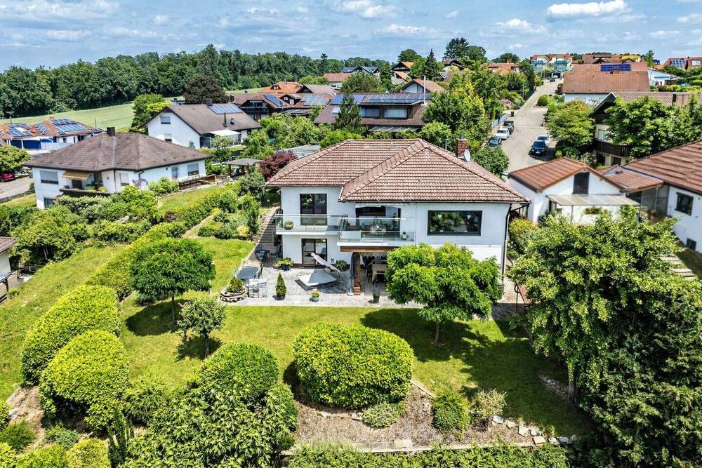 Thumbnail-Exklusives Einfamilienhaus mit atemberaubendem Stadtpanorama!