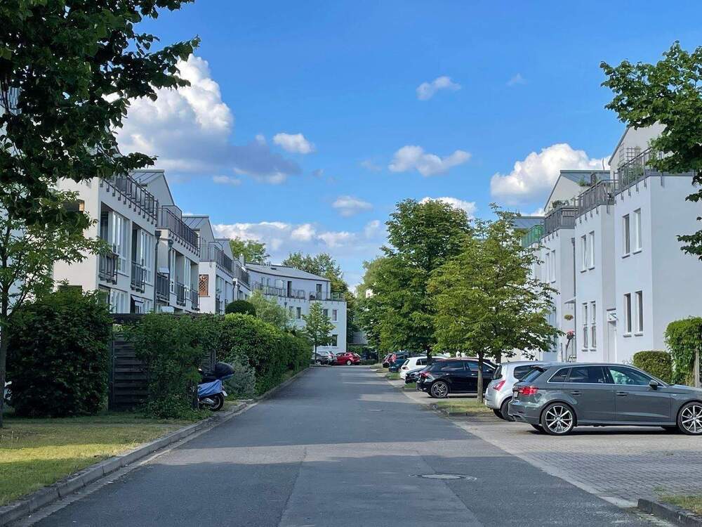 Thumbnail-Attraktive Dachgeschoss-Wohnung mit Wannenbad & Terrasse nahe S-Bhf. Karow.... BEZUGSFREI 012026