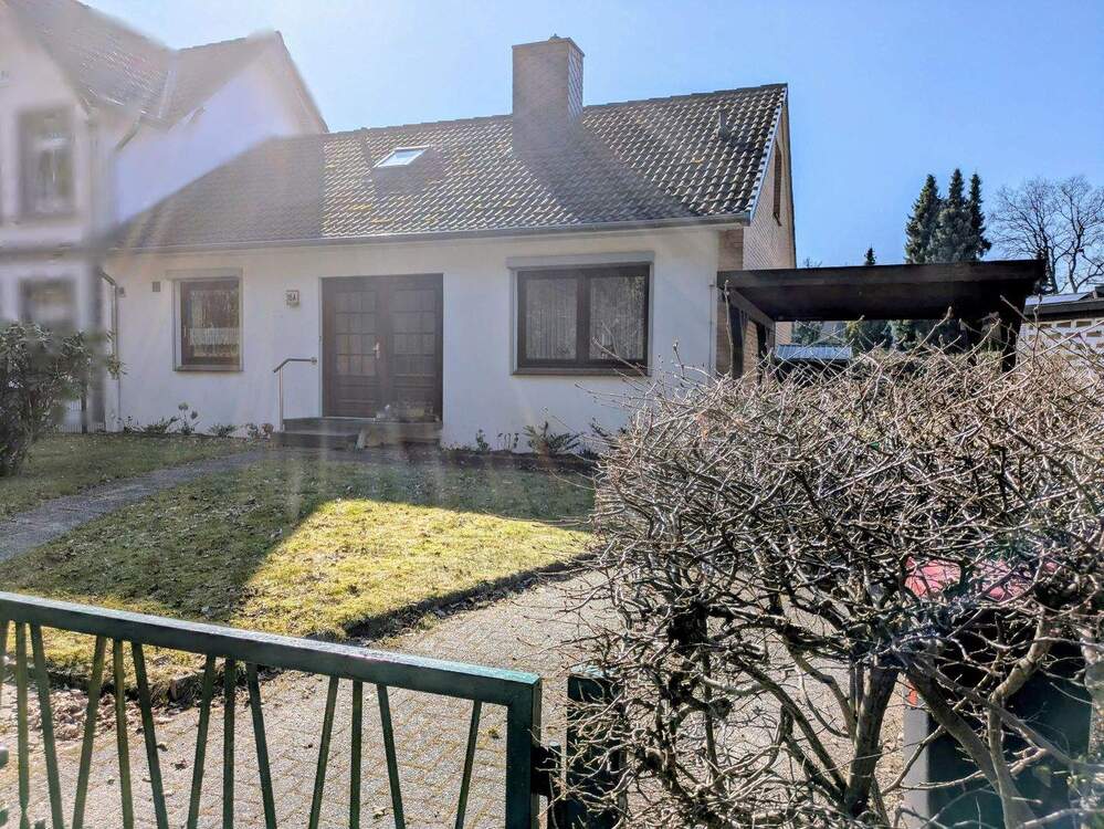 Thumbnail-ReserviertGepflegtes Einfamilienhaus in Bestlage - direkt am Naturschutzgebiet