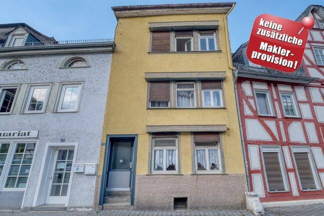 Thumbnail-Wohnhaus mit Entwicklungspotenzial in der Altstadt - provisionsfrei