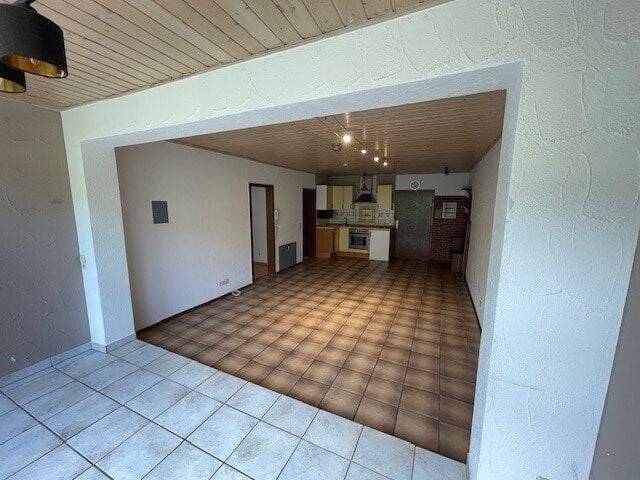 Thumbnail-Wir bieten an: Apartment mit sep. Schlafzimmer im Zentrum