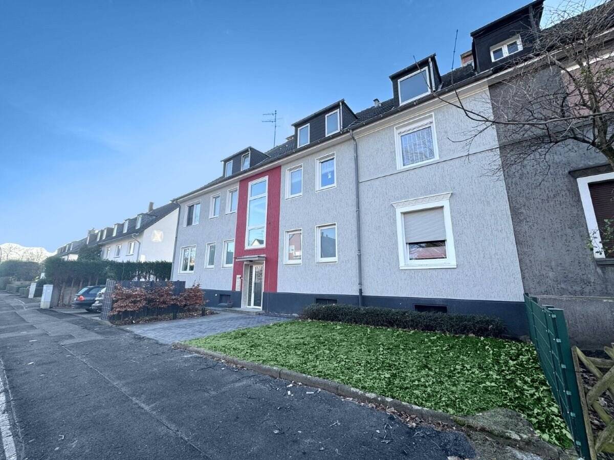 Thumbnail-Charmante 5,5 Zimmerwohnung - Dachgeschosswohnung mit Loggia