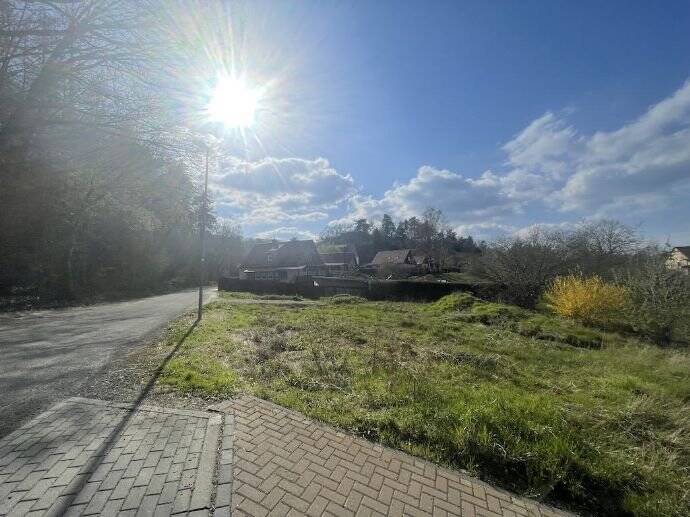 Thumbnail-Realisieren Sie hier Ihr individuelles Wohn- oder Ferienhausprojekt direkt am Waldrand!