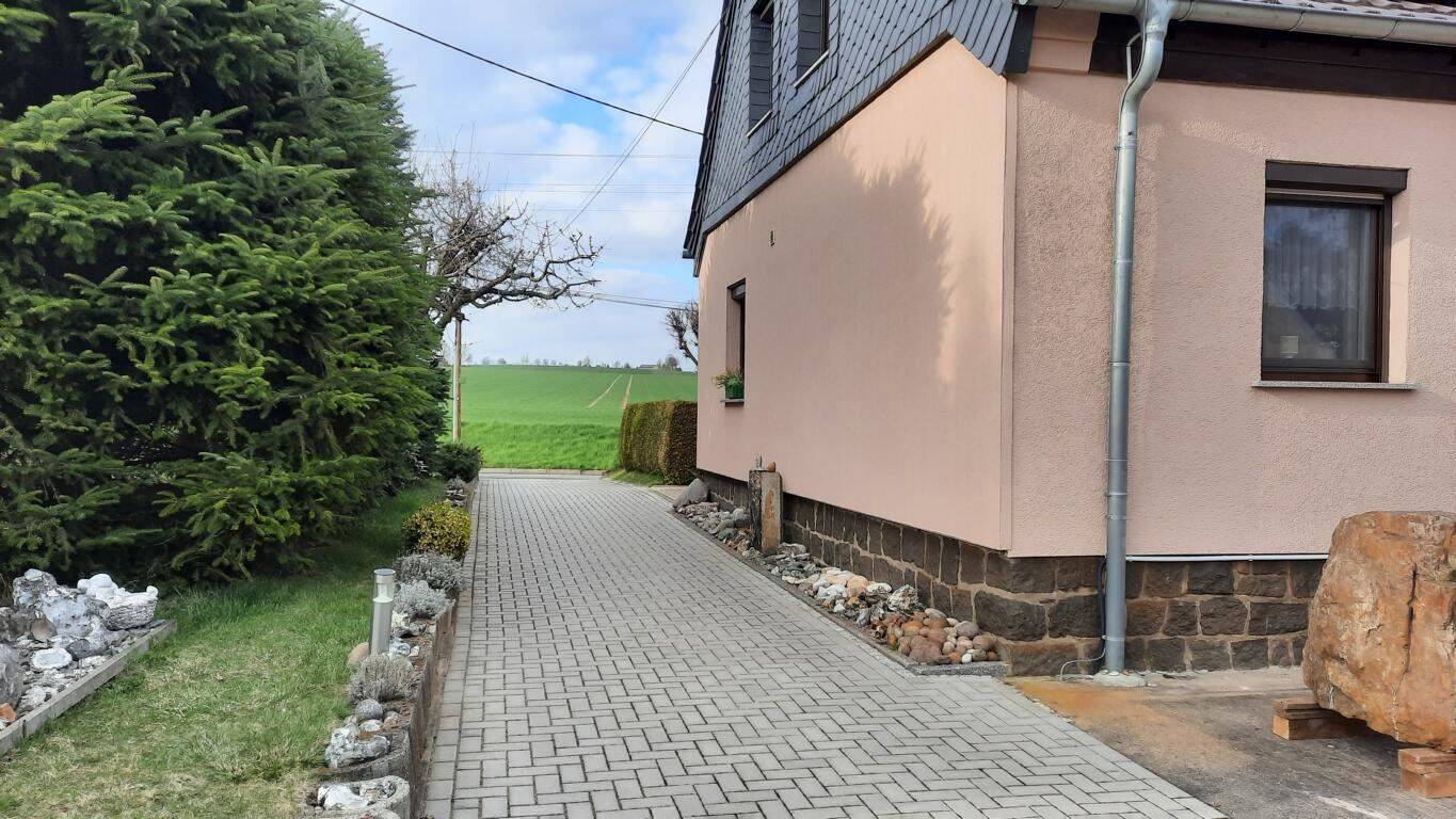Thumbnail-Tolles Grundstück mit Doppelhaushälfte und Wintergarten in Mügeln