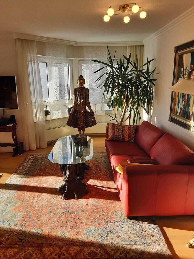 Thumbnail-4-Zimmerwohnung in einem 12-Familienhaus im Hochparterre