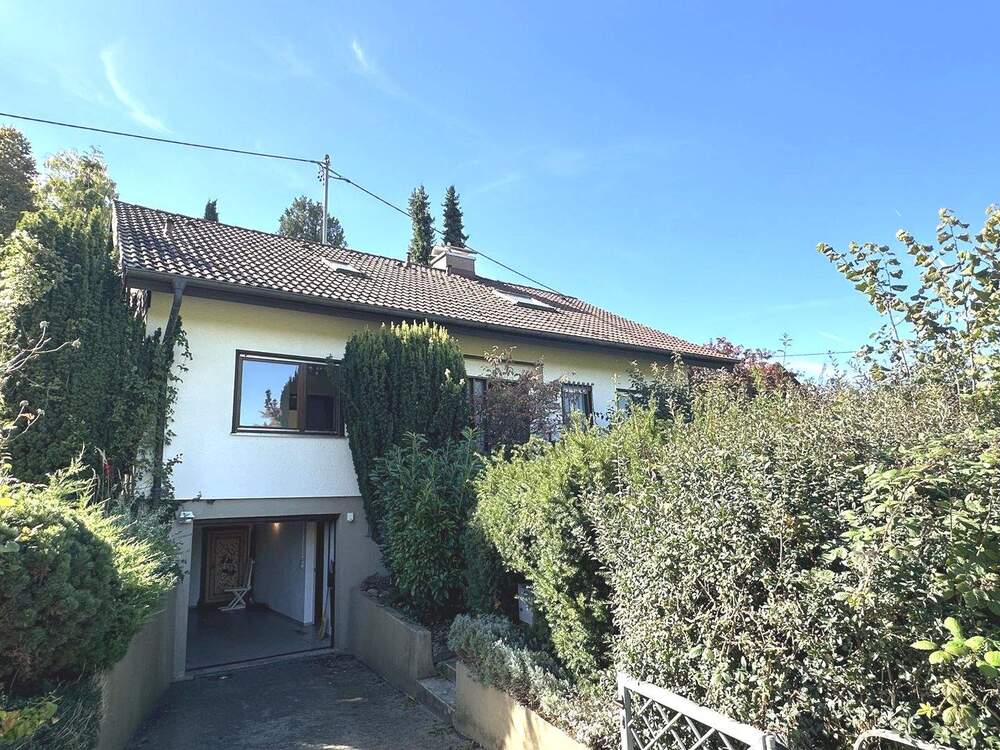 Thumbnail-Attraktives freistehendes Wohnhaus auf herrlichem Grundstück in ruhiger Lage in Staufen-Grunern!