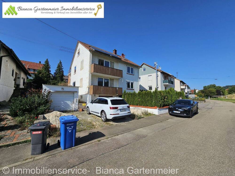 Thumbnail-Grundsaniertes 5 Fam.- Haus- 2x Garagen- zum Ausbau vorbereitet! PREIS VB!