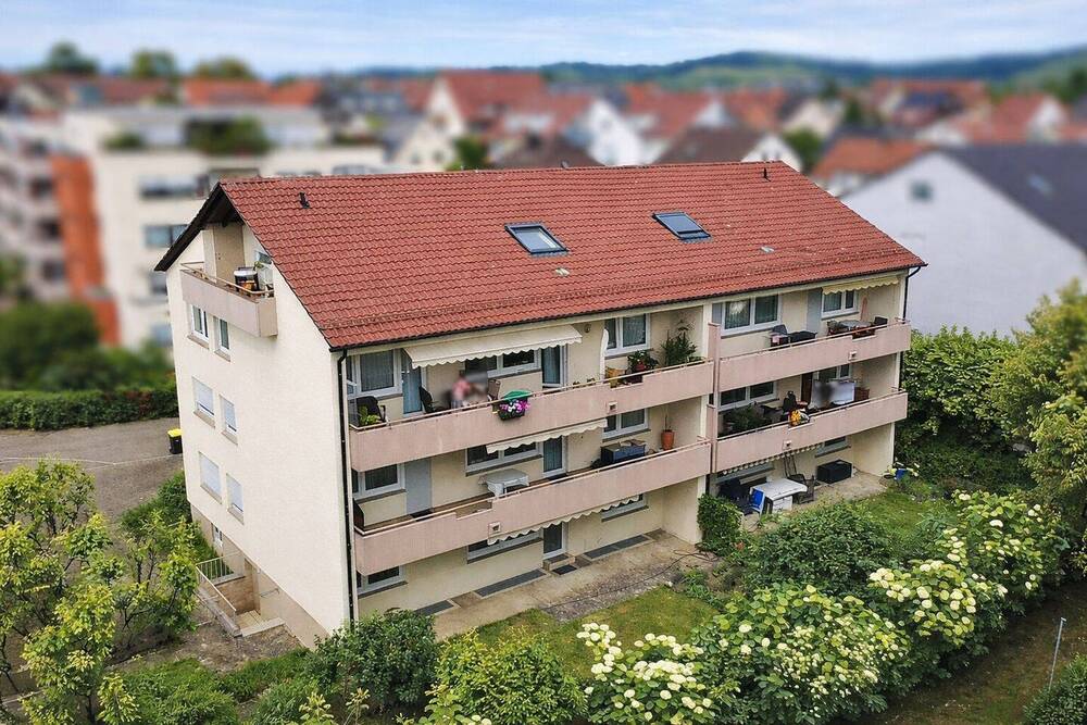 Thumbnail-Attraktives 8-Familienhaus in Stadtnähe: 3 freie Einheiten - 2 kernsaniert