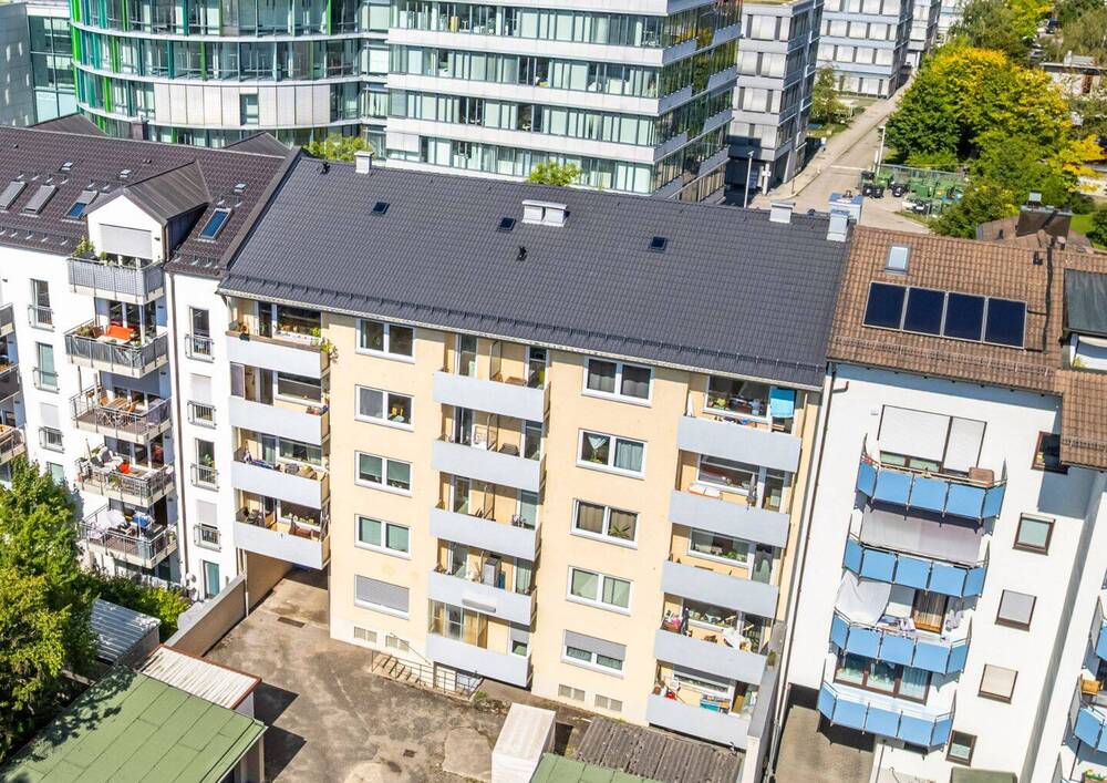 Thumbnail-MUTZHAS - City-Mehrfamilienhaus mit 19 Einheiten und 15 Garagen