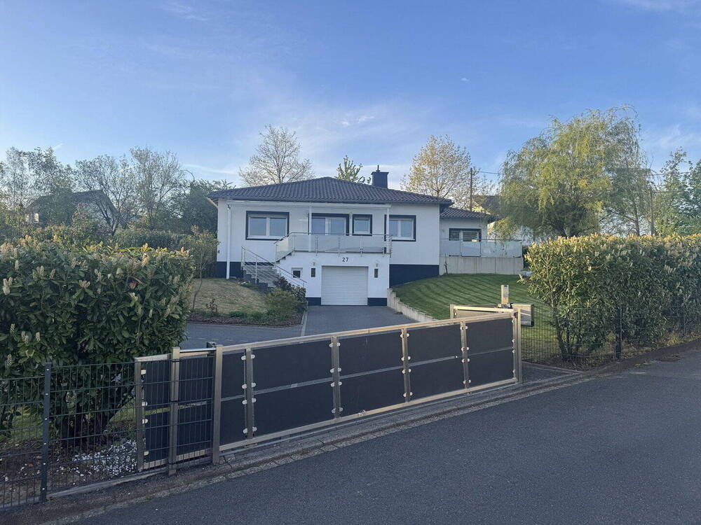 Thumbnail-Modernisierter Bungalow mit großem Garten in Asbach
