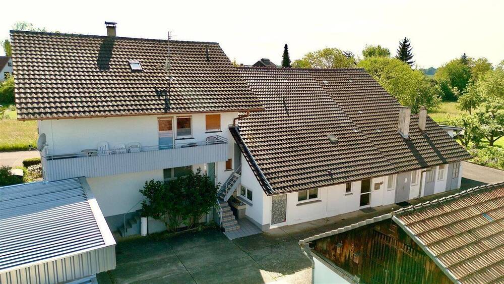 Thumbnail-Großzügig wohnen im Grünen: Anwesen mit ca. 2.100 m² Grundstück - ideal für Familien & Generationen