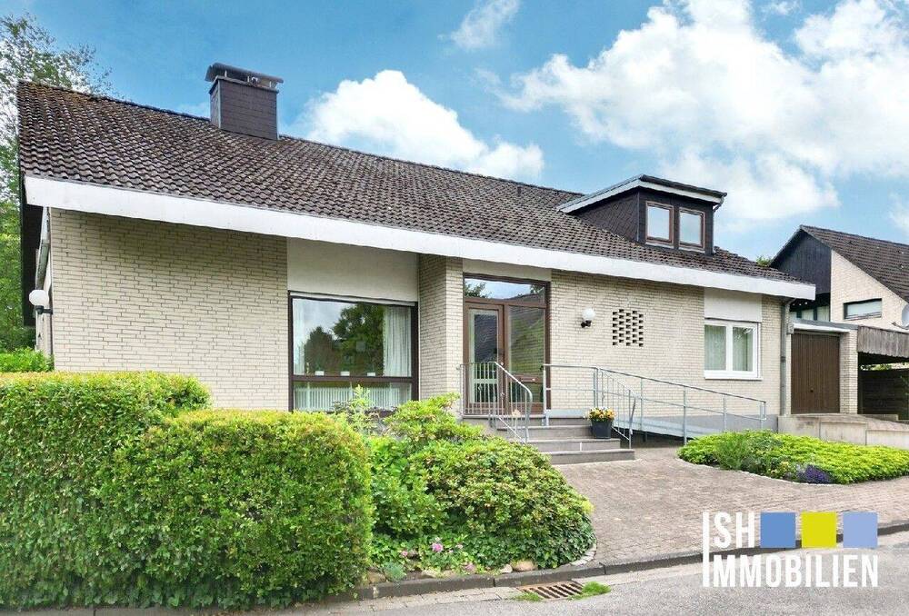 Thumbnail-Stade-Innenstadt: Für alle, die das Wohnen nicht so eng sehen! Großes EFH in exponierter Lage