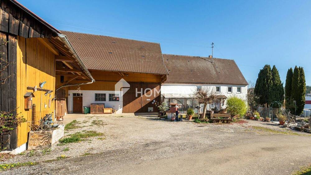Thumbnail-Charmantes Bauernhaus mit großzügigem Grundstück und vielseitigen Nutzungsmöglichkeiten