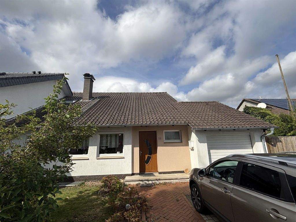 Thumbnail-Gemütliche Doppelhaushälfte in Siedlung