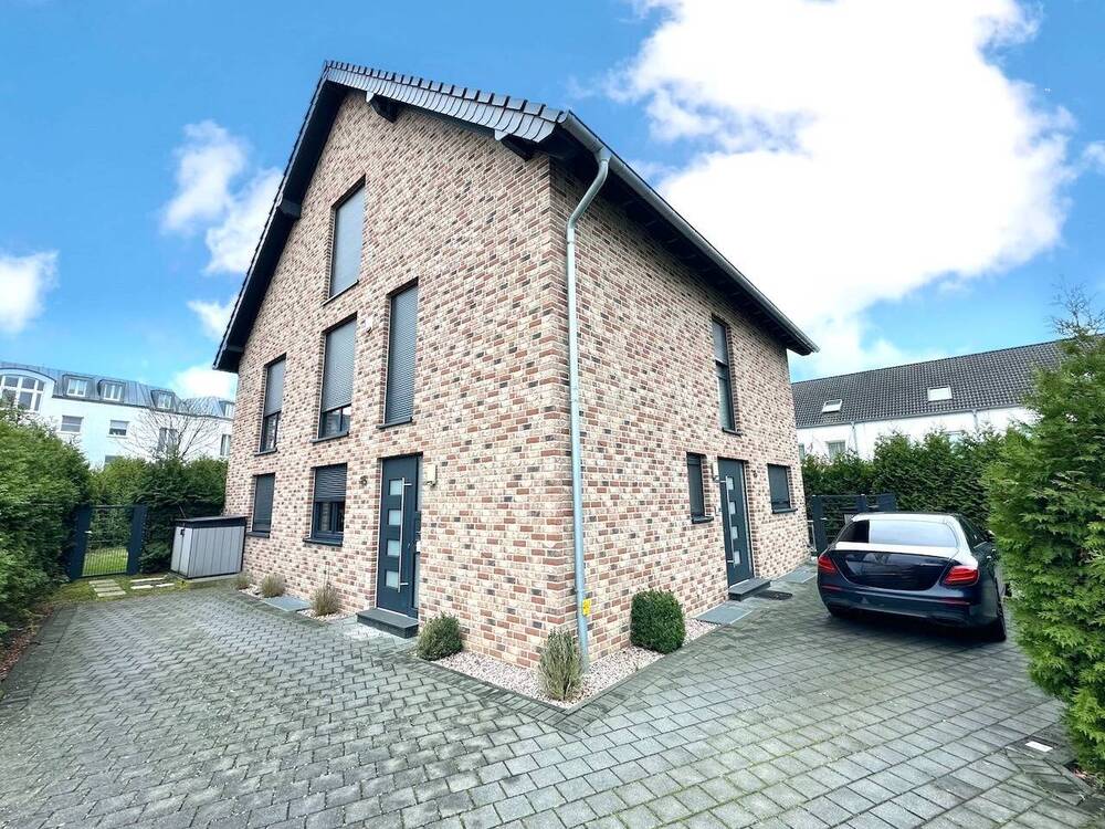 Thumbnail-Modernes Einfamilienhaus mit Einliegerwohnung