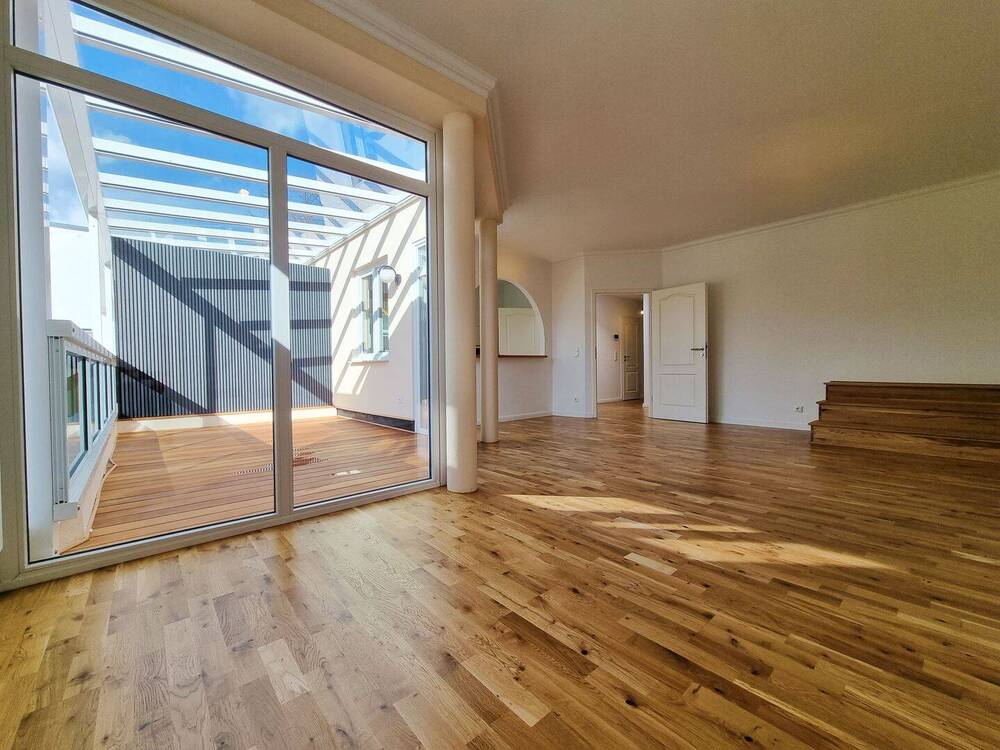 Thumbnail-Penthouse-Feeling I Großzügige 2-Zimmer-Wohnung mit Wintergarten, Terrasse