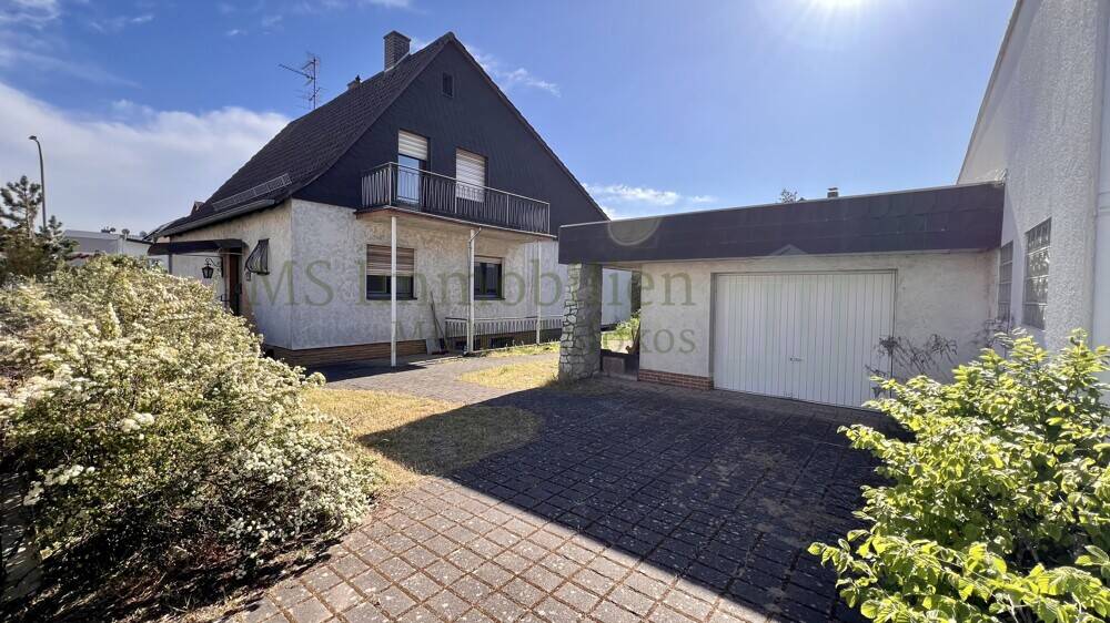 Thumbnail-*** Großzügiges Einfamilienhaus in Lorsch mit einem Grundstück von ca. 1023 m² ***