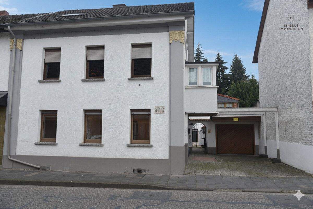 Straßenansicht