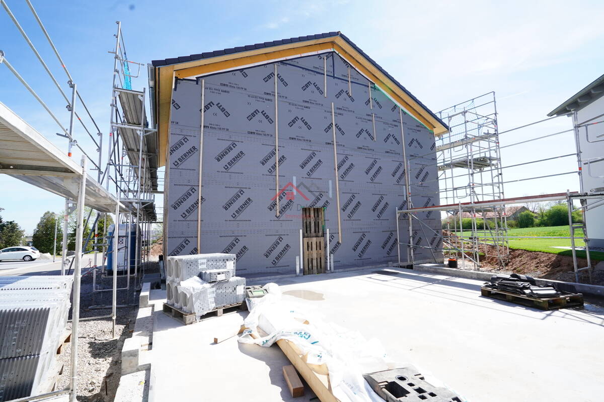 Thumbnail-Modernes Einfamilienhaus im Rohbau: Traumhaftes Wohnen im Neubaugebiet von Aichhalden!