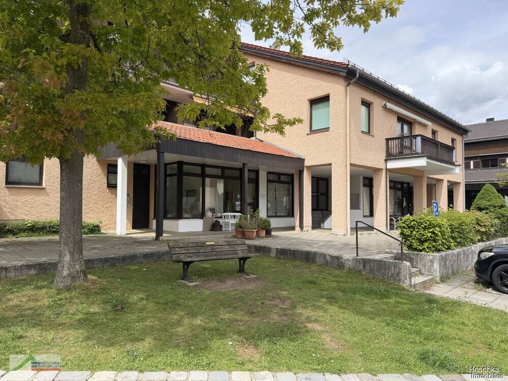Thumbnail-Preisänderung! 4- Zi. Garten- Wohnung mit TG-Stellplatz im 1.OG, zentral und ruhig in Feldafing!