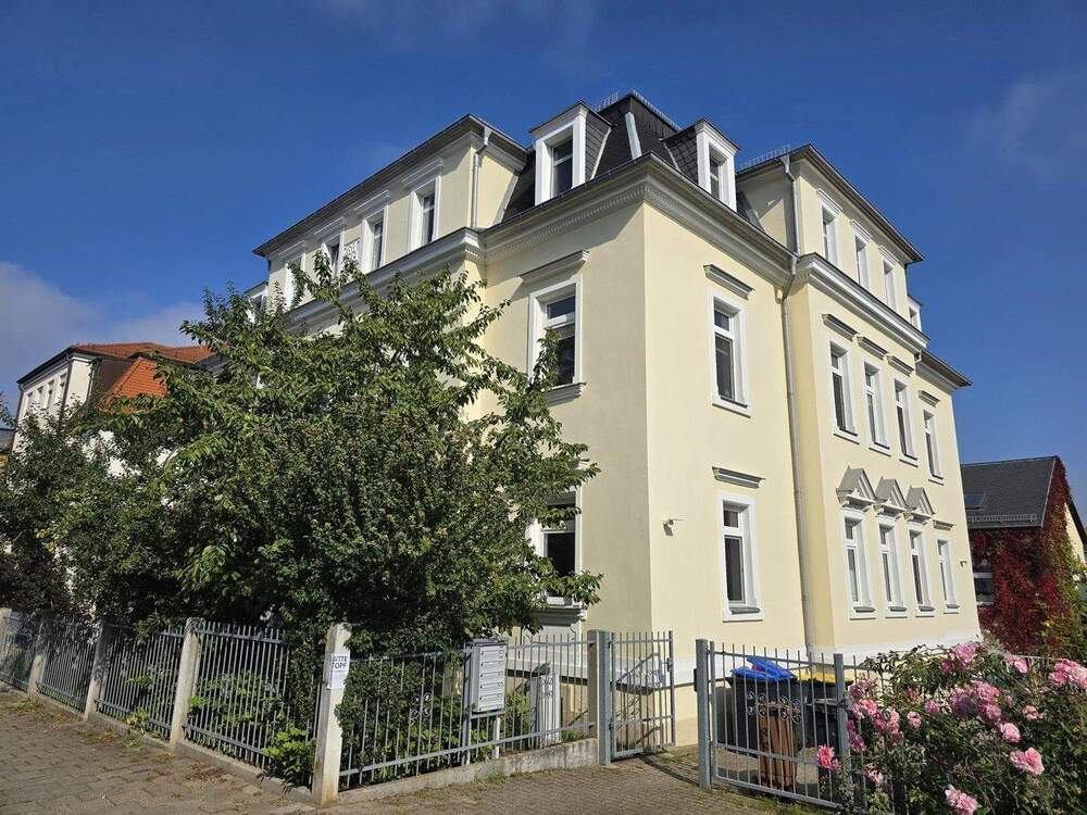 Thumbnail-großzügig ,helle 4-Zimmerwohnung in ruhiger Nebenstraße zu vermieten