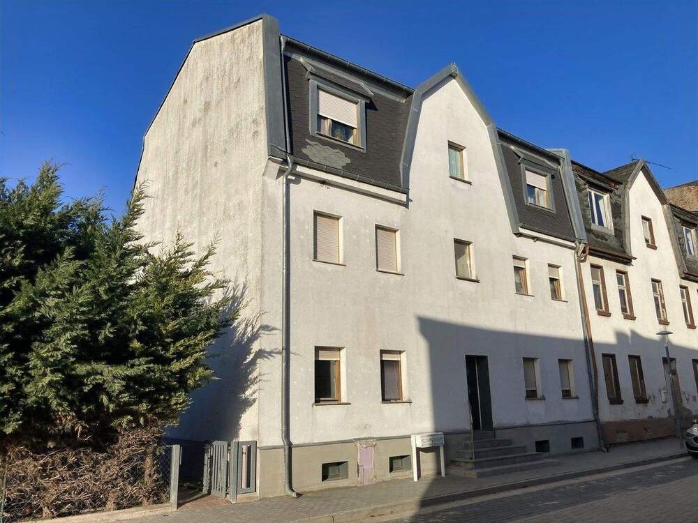 Thumbnail-Stabile Investition: Gepflegtes Mehrfamilienhaus mit Gemeinschaftsflächen !