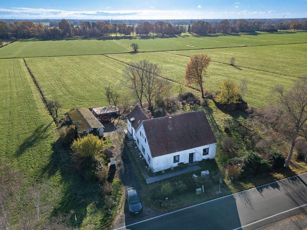 Thumbnail-Modernisiertes teilsaniertes Haus + Grünland - DG-Wohnung gut vermietet