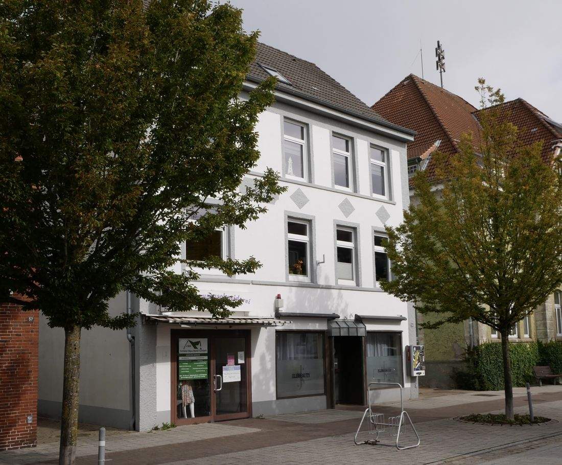 Thumbnail-Zentral gelegenes Wohn- und Geschäftshaus in Brunsbüttel