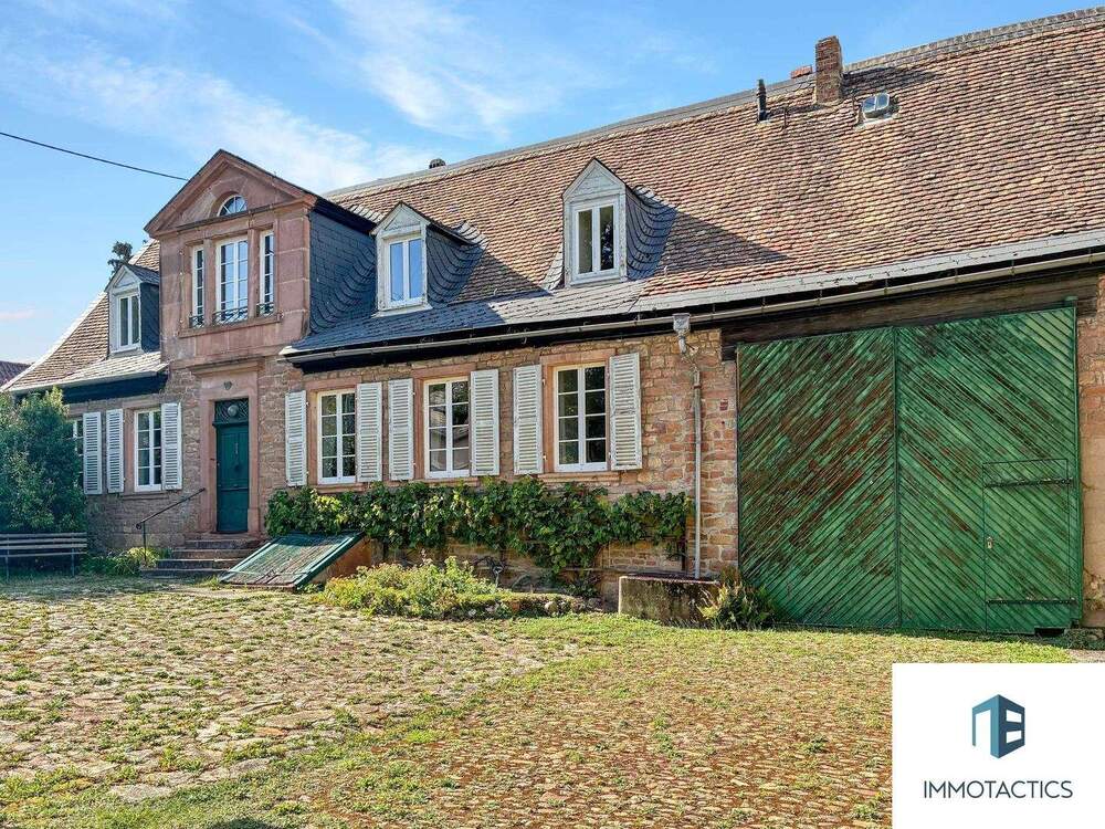 Thumbnail-Historisches Weingut mit zwei Häusern - mit Weinkeller, Hof, Scheune & Garten