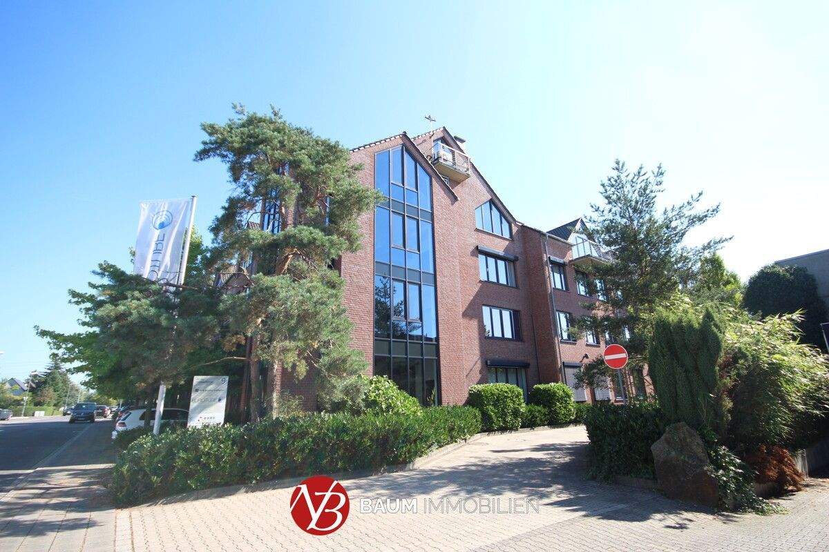 Thumbnail-Provisionsfrei für den Mieter! Repräsentatives Büro auf zwei Ebenen im Dachgeschoss mit Empore