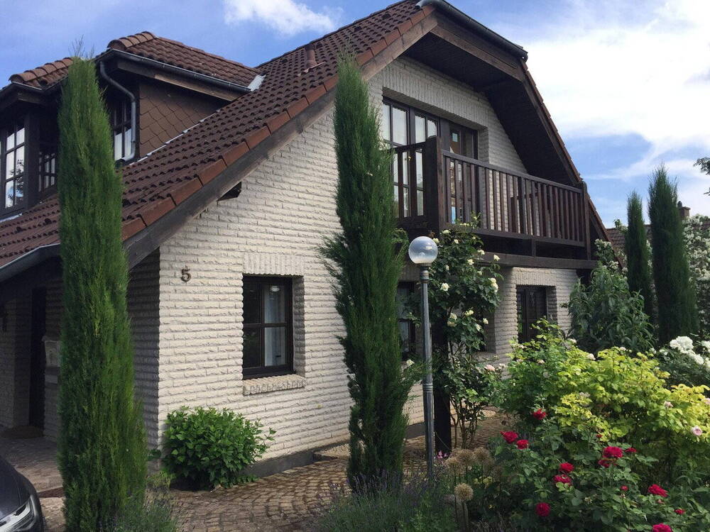 Thumbnail-Charmantes Einfamilienhaus mit Einliegerwohnung und viel Platz für die ganze Familie
