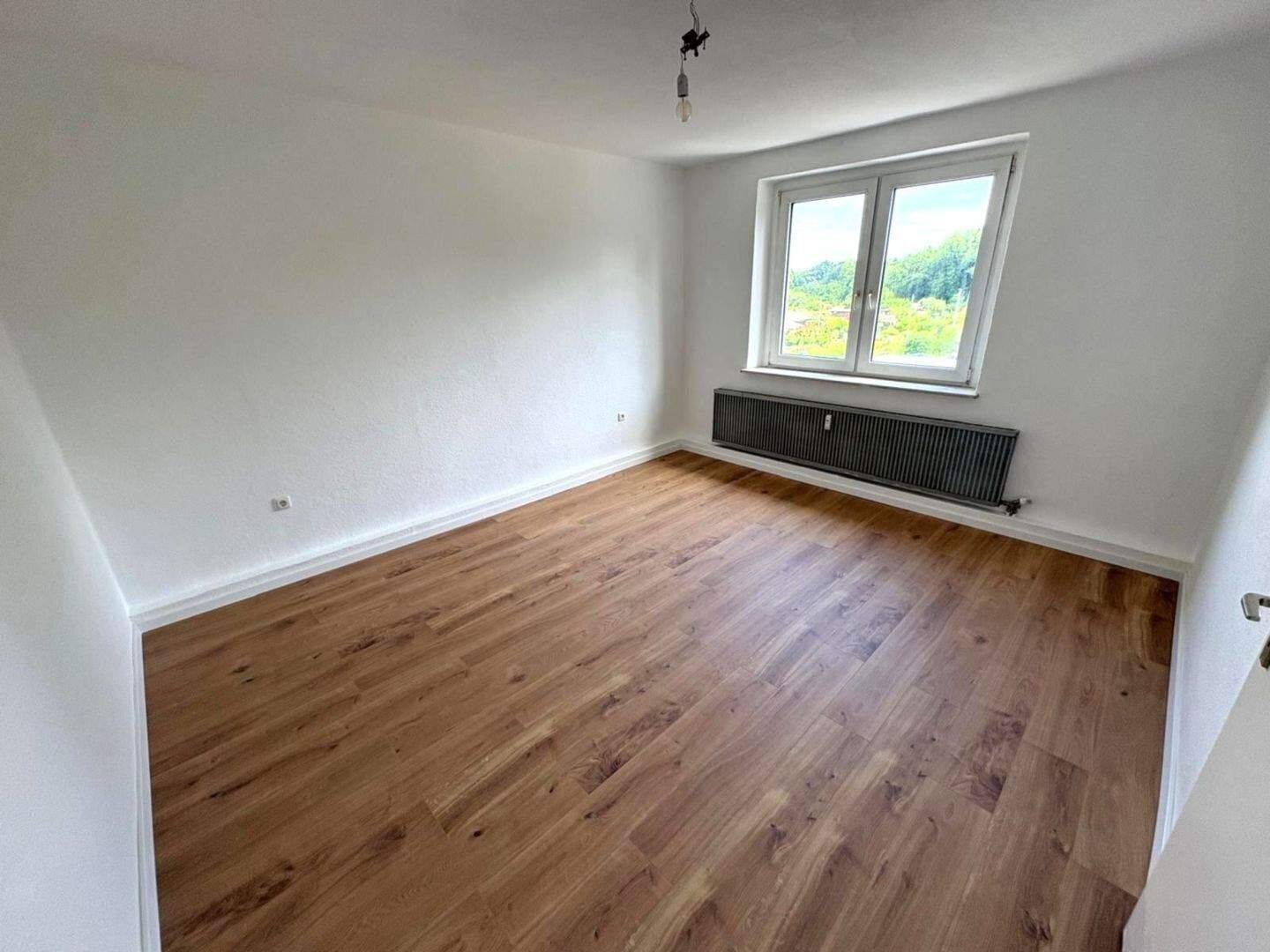 Thumbnail-Duisburg-Alt Hamborn, Wittfelder Straße 177 - 2-Zimmer-Wohnung im 2.OG gerne zeitnah zu mieten ( max. 2 Personen ) !!