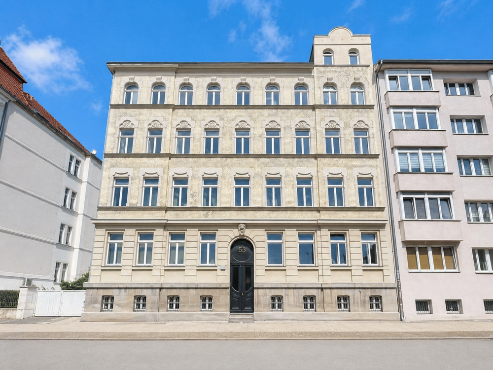 Thumbnail-Attraktive Familienwohnung: Vermietete Altbaueinheit mit Balkon in Leipzig