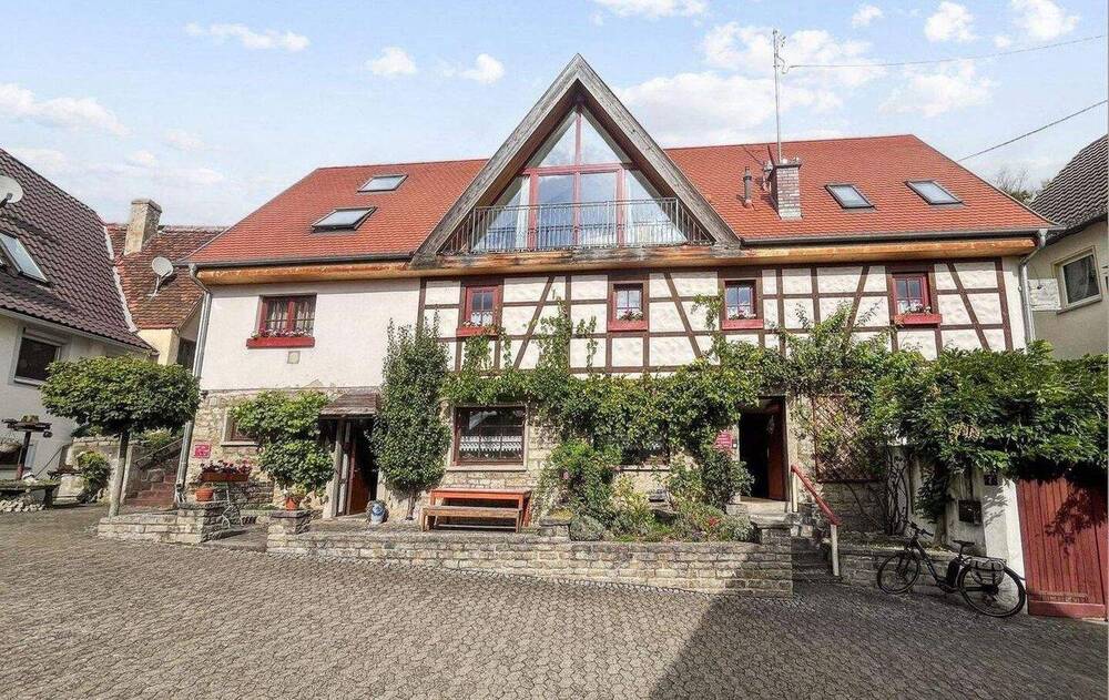 Thumbnail-Wohn- und Ferienhaus mit Gastwirtschaft