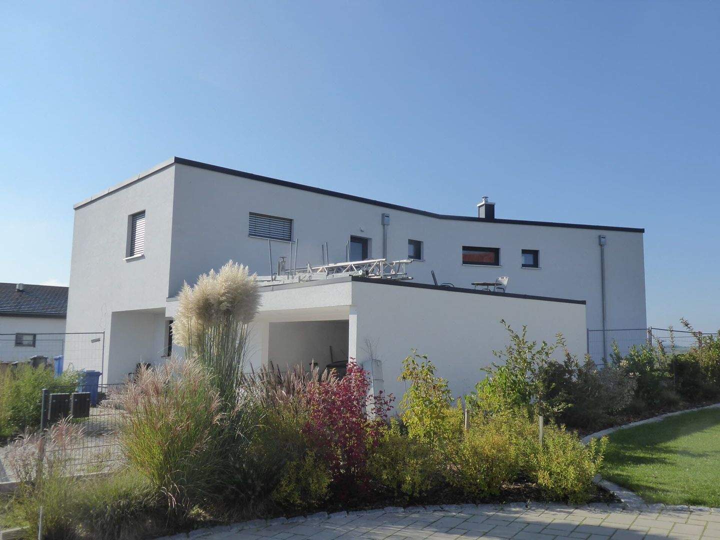 Thumbnail-Großzügiges Einfamilienwohnhaus mit Einliegerwohnung in Ortsrandlage!