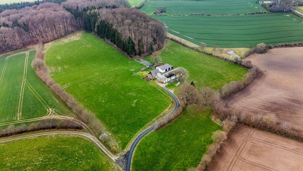 Thumbnail-Dein Traum vom Landleben: Resthof mit 6 Hektar Grünland in Böklund