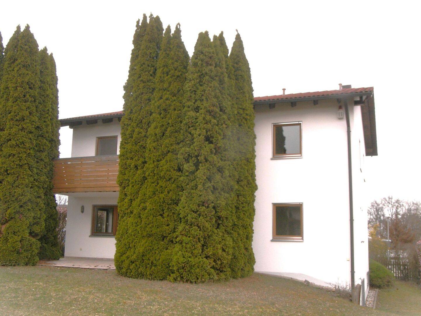 Thumbnail-Geräumiges und gepflegtes Einfamilienhaus mit Doppelgarage