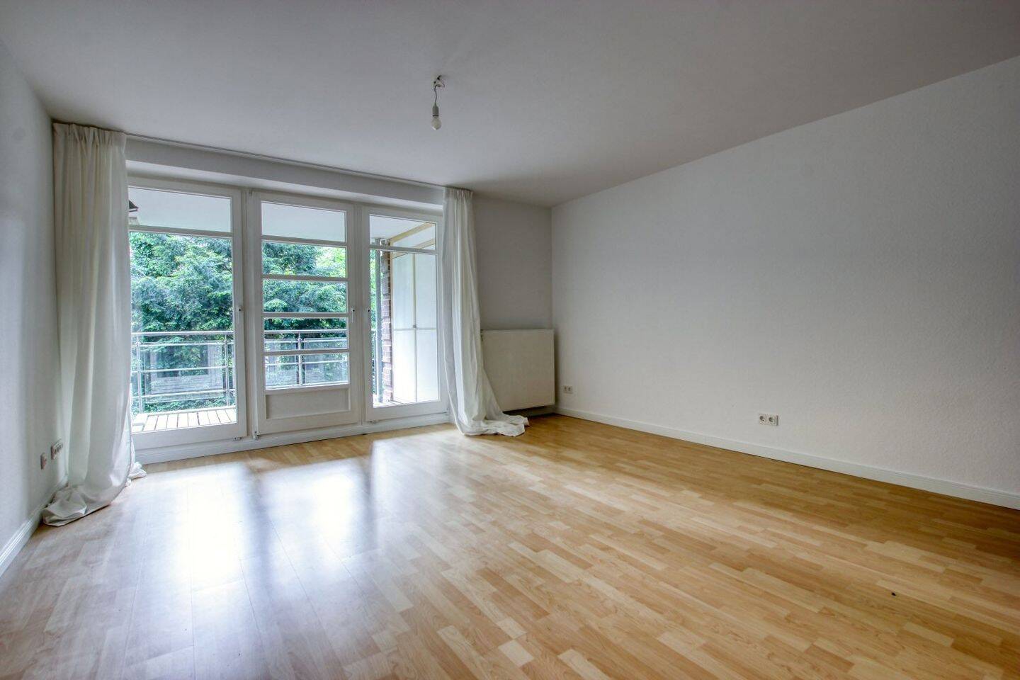 Thumbnail-DREAMHOUSE Immobilien: Ruhe, Komfort und eigener Tiefgaragenplatz